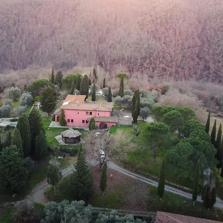 Podere Somboli Guest house *