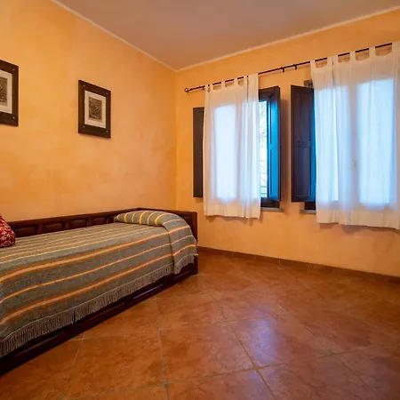 Podere Somboli 4*